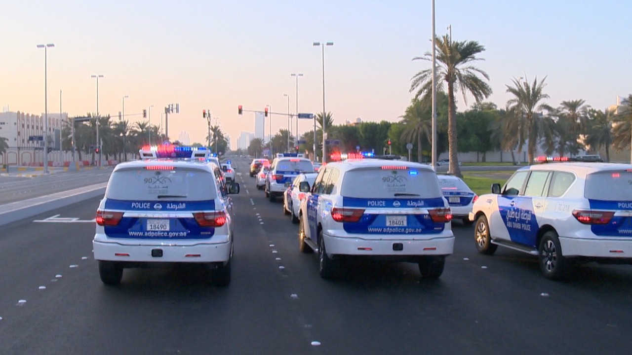 تزيين 90 دورية لشرطة أبوظبي احتفاء باليوم الوطني للسعودية