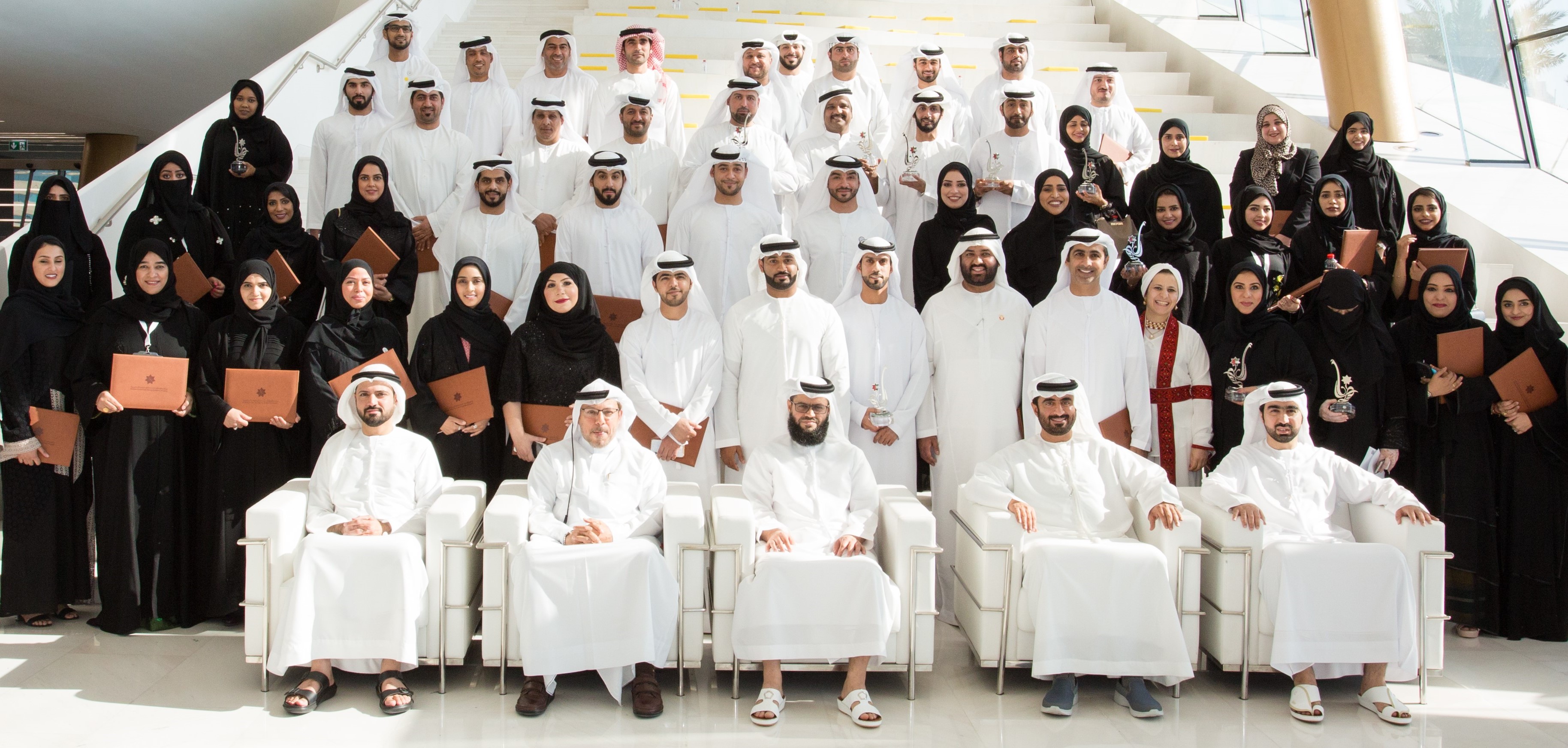 برنامج الإمارات للخدمة الحكومية المتميزة يدرب 7 آلاف موظف سعادة متعاملين في 2019