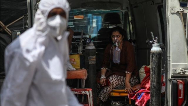 الهند تسجل عددا قياسيا للإصابات اليومية بكورونا