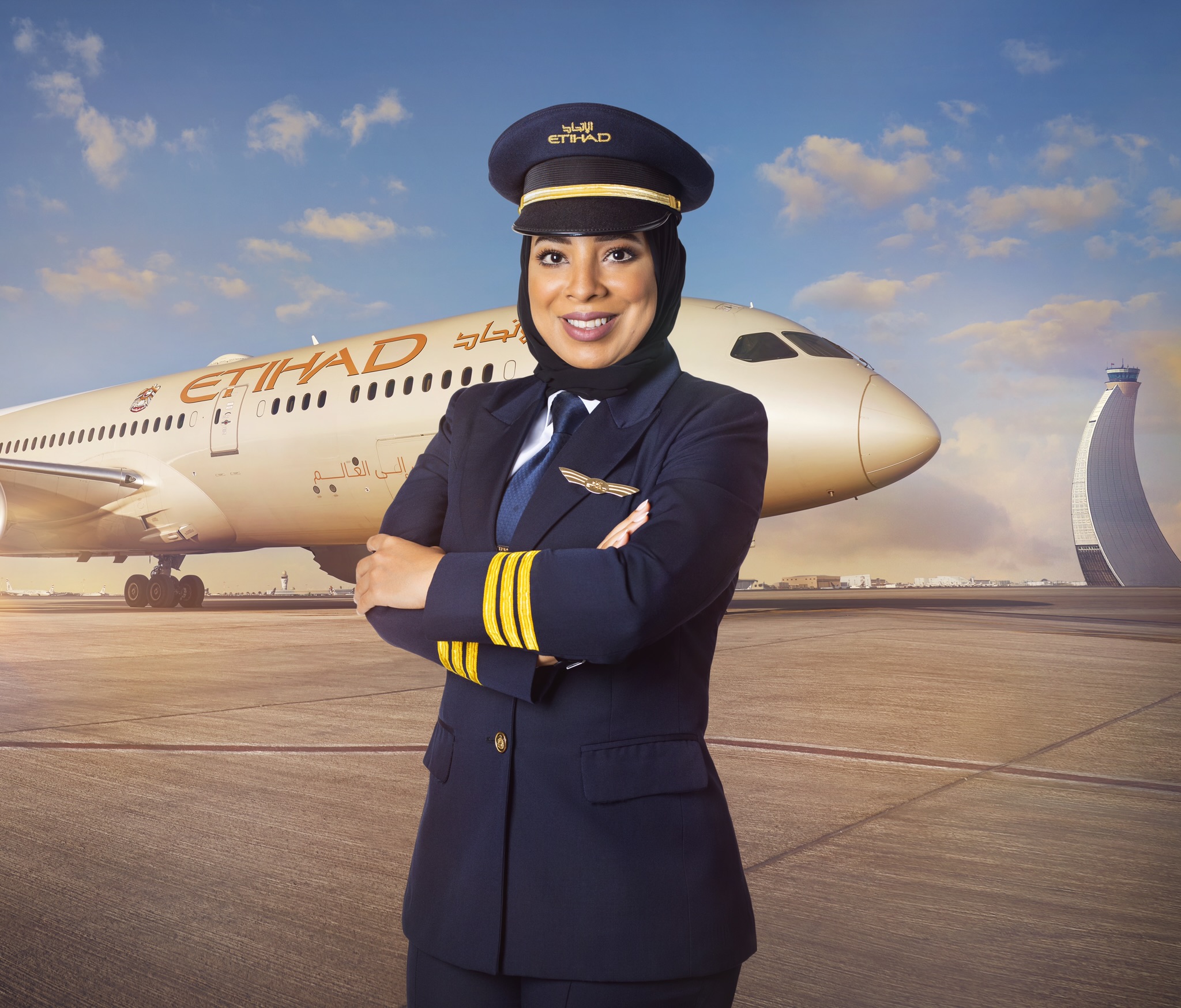 الاتحاد للطيران تحتفي بإنجازات المرأة الإماراتية