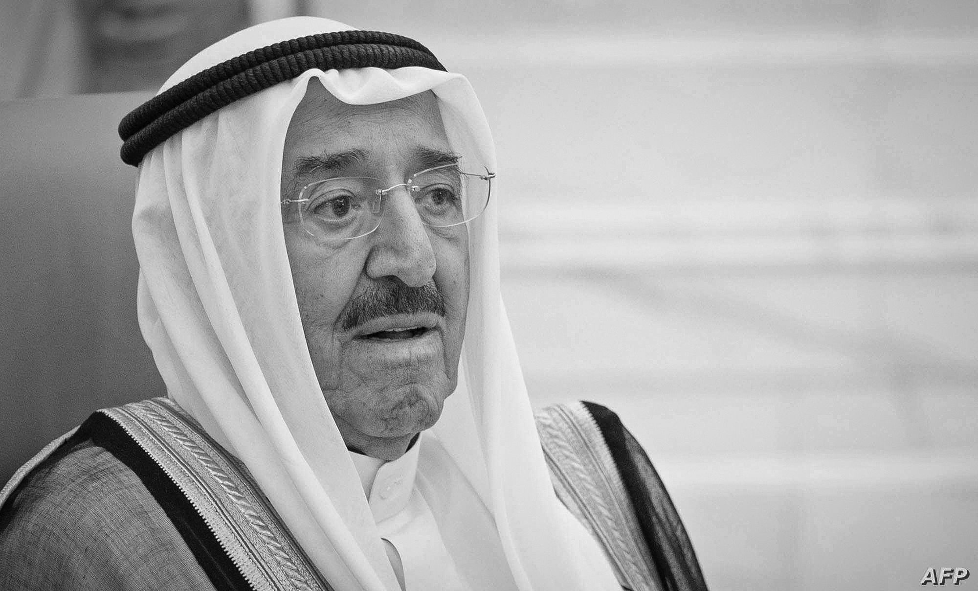 وفاة أمير الكويت الشيخ صباح الأحمد الجابر الصباح . 