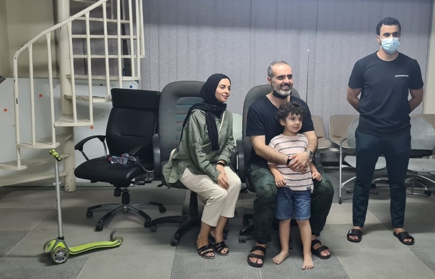 شرطة دبي تُعيد طفلاً إلى والديه بعد 40 دقيقة من فقدانه