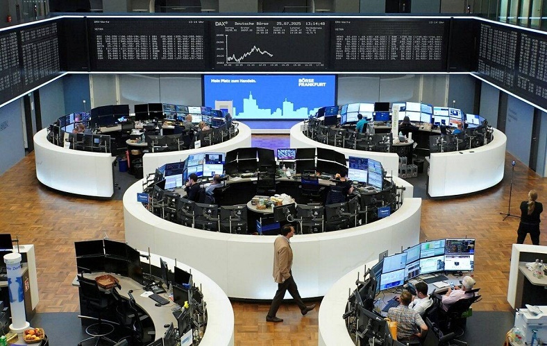 أسهم أوروبا ترتفع بعد خفض الفائدة الأمريكية