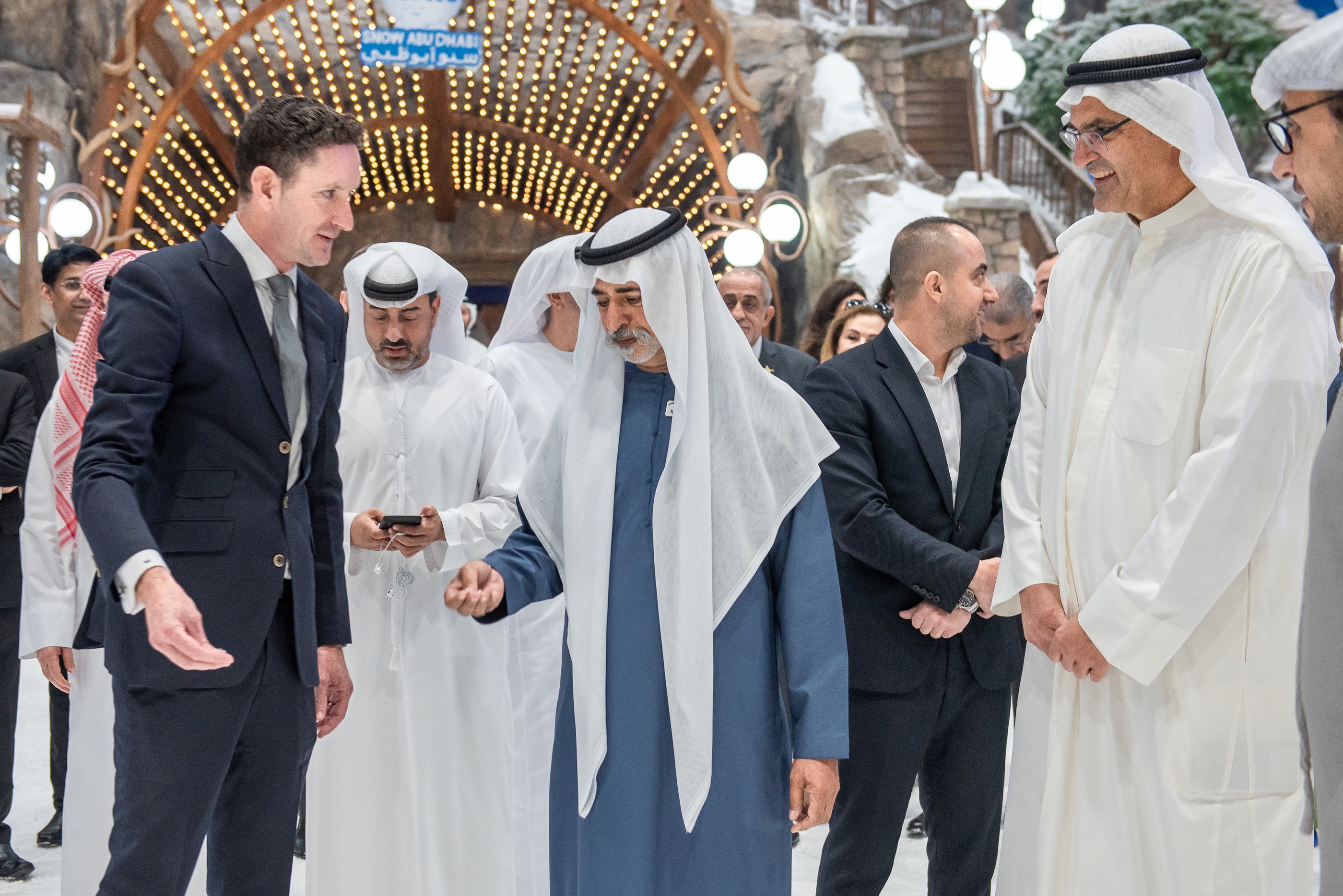 نهيان بن مبارك يفتتح ريم مول صرح التسوّق الأحدث في الشرق الأوسط