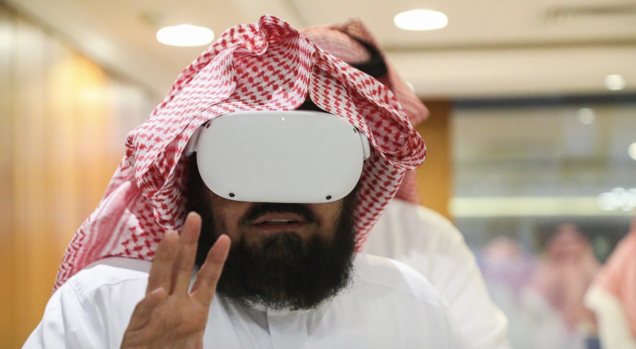 السعودية تدشن مبادرة الحجر الأسود الافتراضي