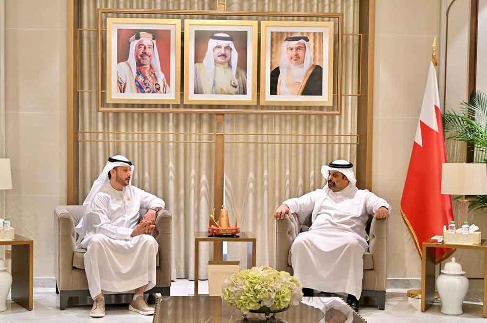وزير المالية والاقتصاد الوطني في البحرين يلتقي الرئيس التنفيذي لمصرف عجمان