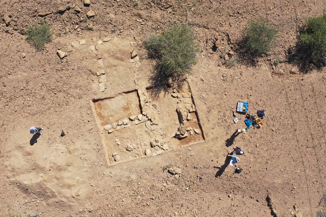 فريق من علماء الآثار يكتشف معالم حضارية في دولة الإمارات وسلطنة عمان ترجع إلى العصر البرونزي