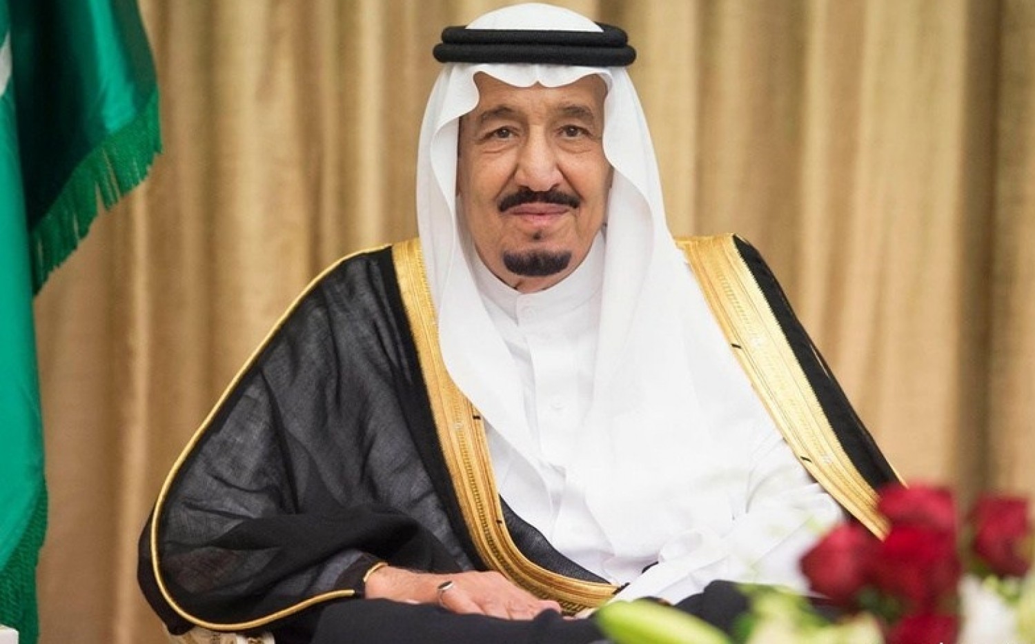الملك سلمان يأمر بتحمل الحكومة 60 % من رواتب موظفي القطاع الخاص السعوديين