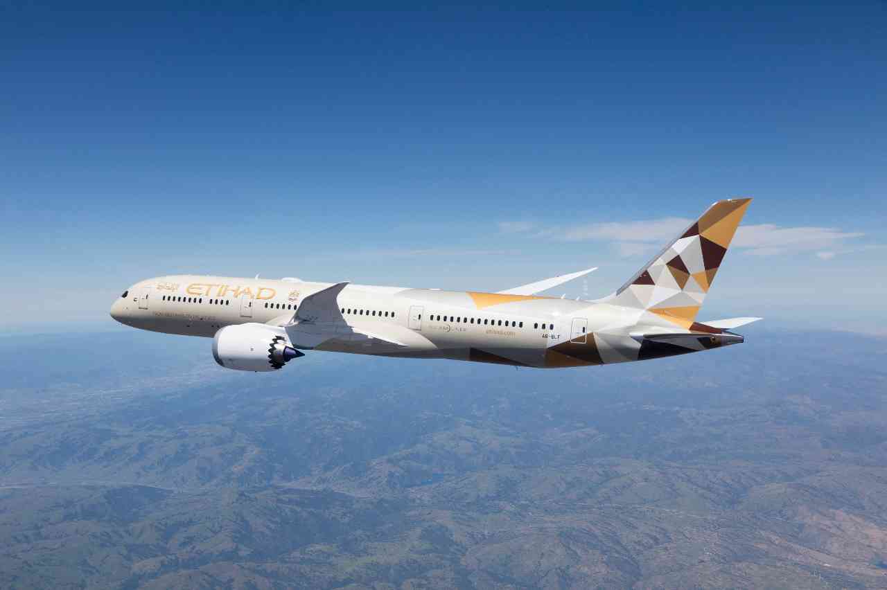 "الاتحاد للطيران" تستأنف رحلاتها المباشرة بين أبوظبي وبكين