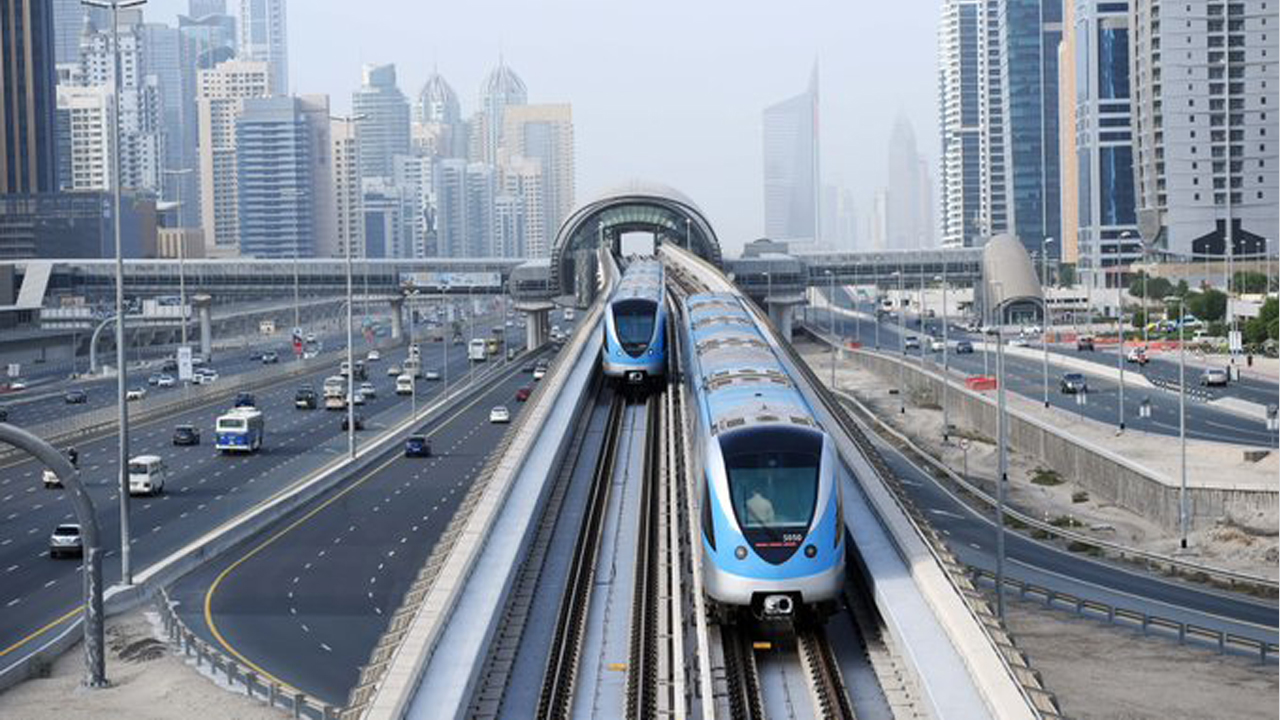 منع استخدام السكوتر الكهربائي داخل قطارات مترو دبي وترام دبي