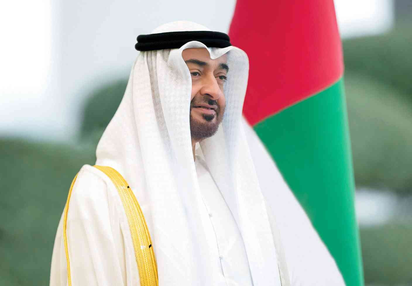 رئيس الدولة يتلقى دعوة أمير قطر للمشاركة في القمة الخليجية.. تسلمها منصور بن زايد