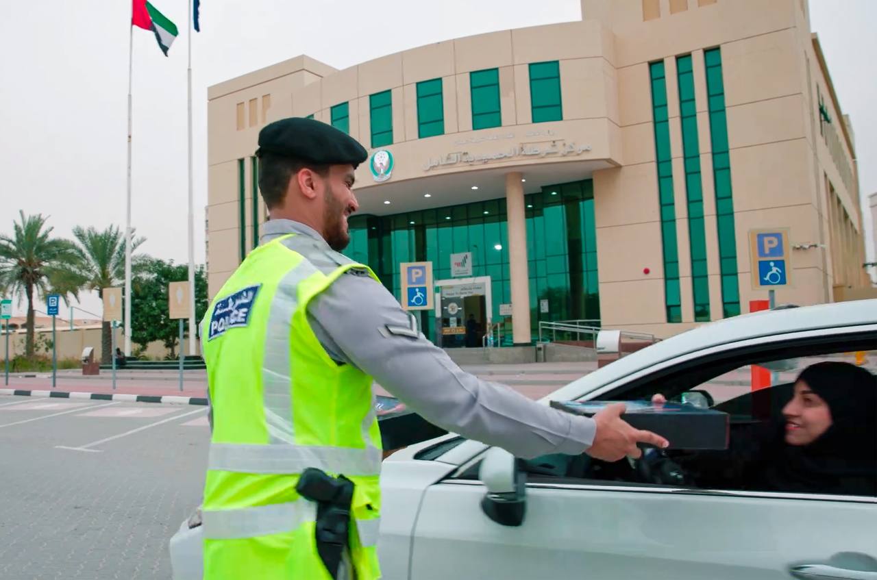 مركز شرطة الحميدية الشامل يوزع 1000 وجبة إفطار صائم