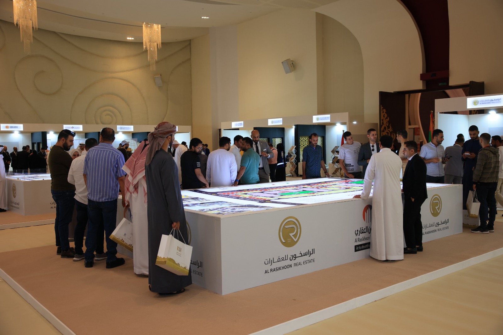 غرفة عجمان تضم أكثر من 5800 منشأة في قطاعي العقارات والتشييد خلال 2023