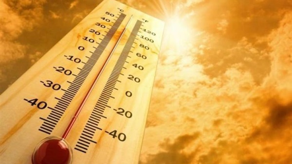 منخفض الهند الموسمي يرفع درجات الحرارة في الإمارات