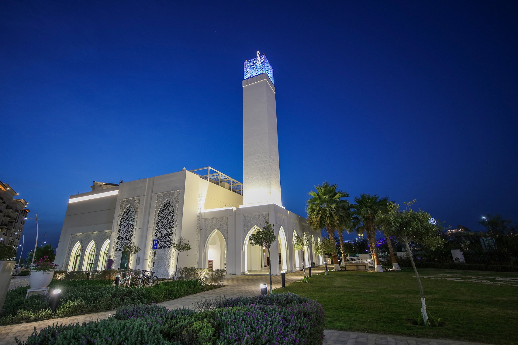 مسجدا الدار في ياس إيكرز والمركز التجاري العالمي يفتتحان أبوابهما خلال شهر رمضان المبارك