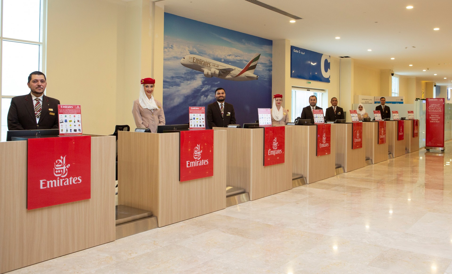 طيران الإمارات تفتتح أول محطة لإنهاء إجراءات سفر ركاب الرحلات البحرية