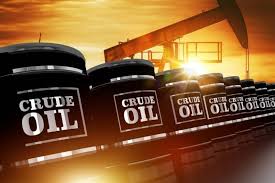 النفط يهوي 3% بفعل زيادة مخزونات الخام والوقود الأمريكية