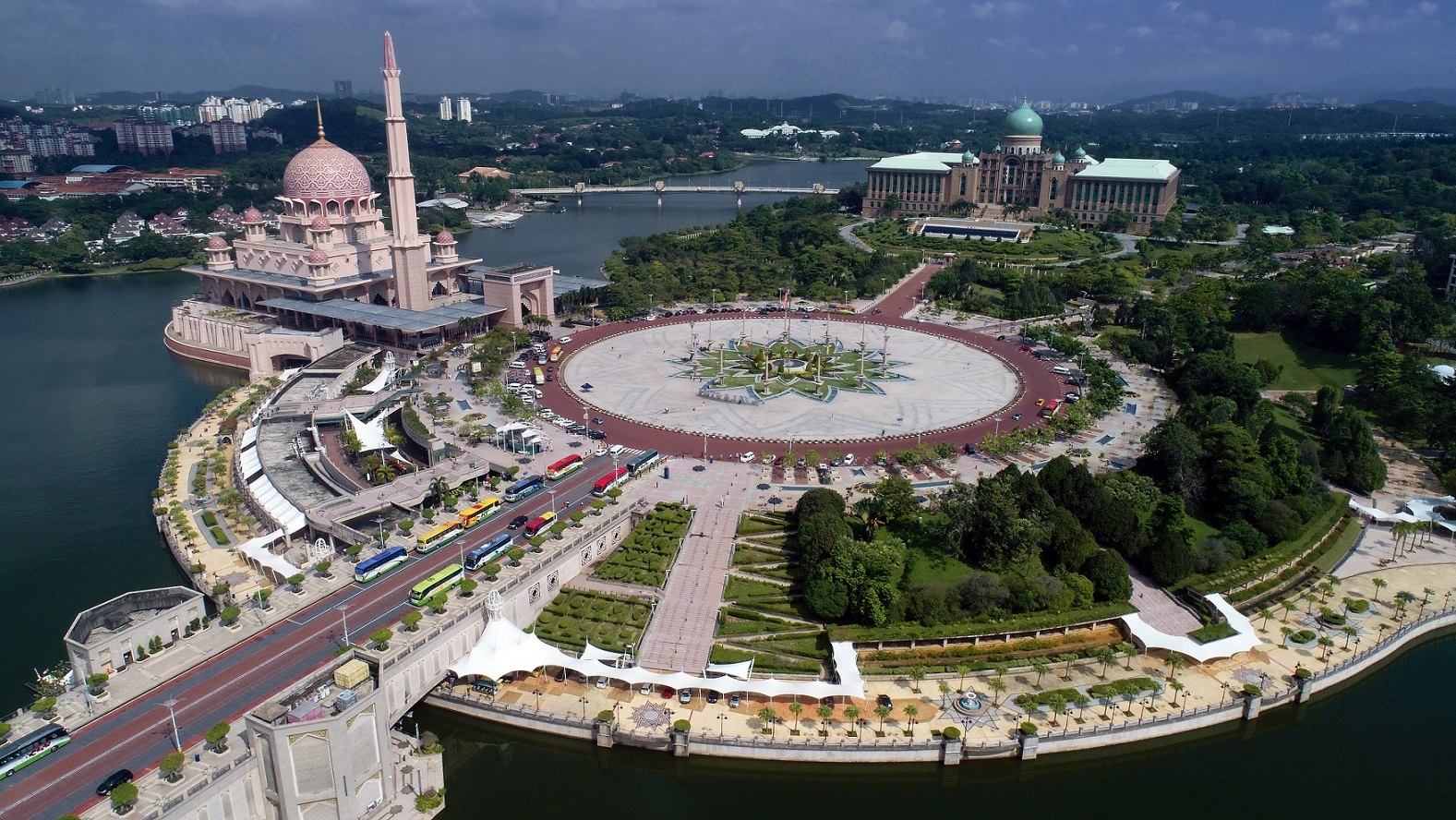 هيئة السياحة الماليزية تشارك في معرض سوق السفر العربي 2021