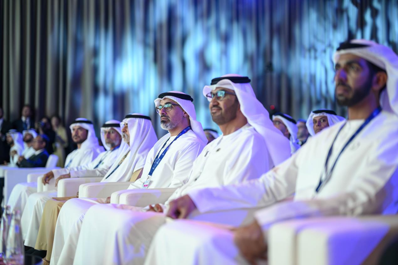 خالد بن محمد بن زايد يشهد افتتاح قمة أسبوع أبوظبي للاستدامة