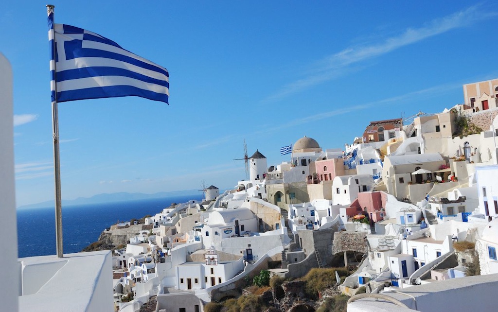 اليونان تسمح بدخول السياح من 29 دولة اعتباراً من 15 يونيو