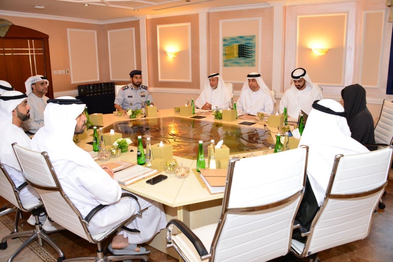 الأرشيف والمكتبة الوطنية يعقد الاجتماع الأول لموسوعة تاريخ الإمارات العربية المتحدة