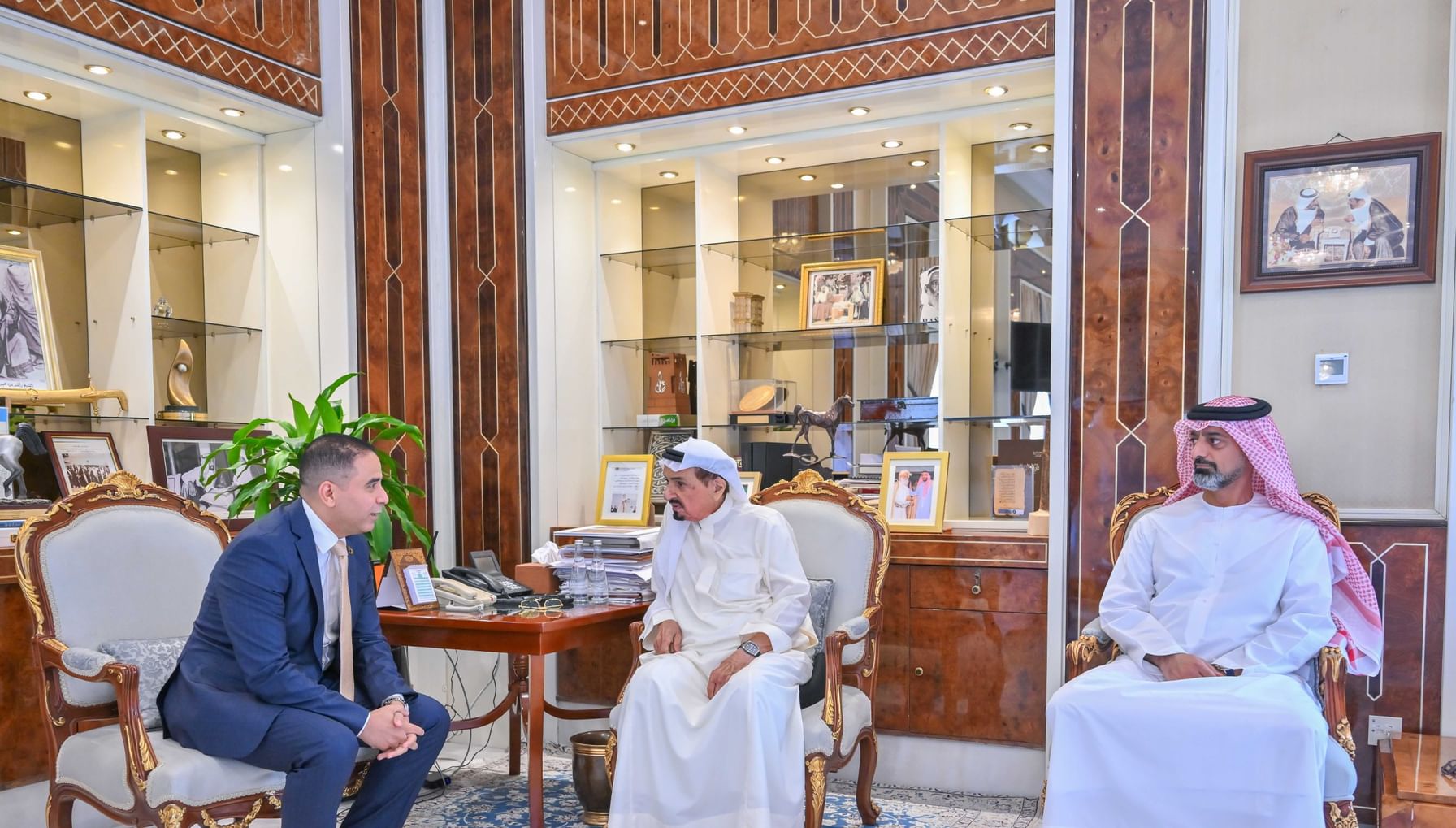 حميد بن راشد: الإمارات تضع صحة المواطن والمقيم على رأس الأولويات