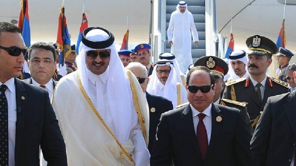 الرئيس المصري  يستقبل أمير قطر  في قصر الاتحادية