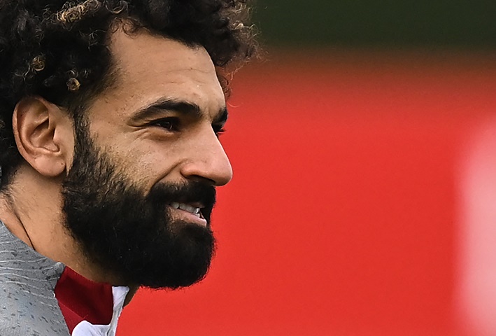 تقرير: محمد صلاح إلى دبي لإجراء الفحص الطبي قبل الانضمام للاتحاد السعودي