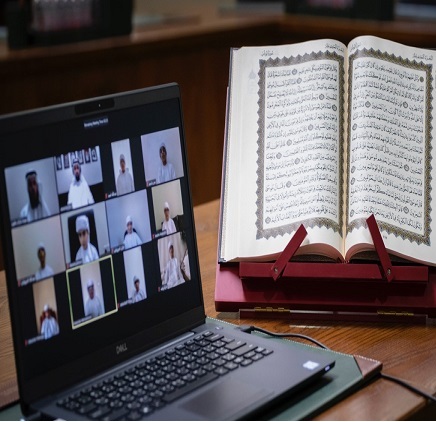 100 طالب ختموا حفظ كتاب الله عن بعد العام الماضي بمراكز مكتوم لتحفيظ القرآن