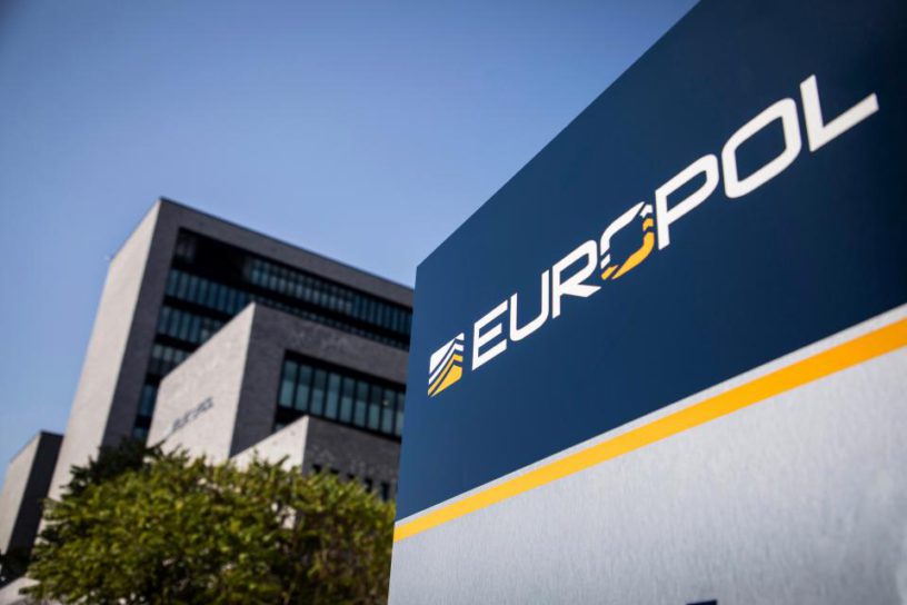 عملية لـ"يوروبول" تطيح أكبر تنظيم إجرامي للمخدرات في أوروبا