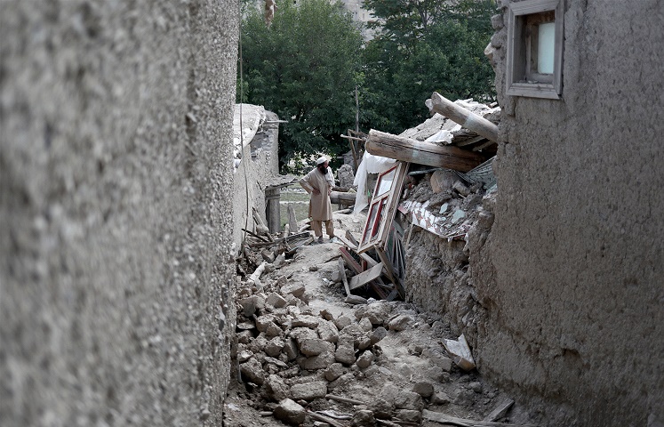 2053 شخص لقوا حتفهم حتى الآن جراء زلزال أفغانستان