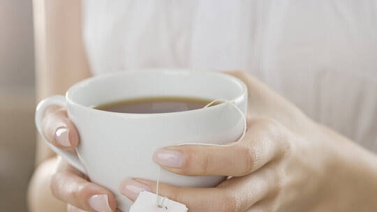 فائدة صحية من عادة شرب الشاي يوميا!