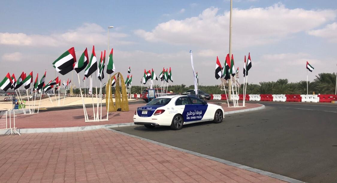 شرطة أبوظبي تشارك في  تأمين مسيرة الاتحاد وفعاليات مهرجان الشيخ زايد 2019
