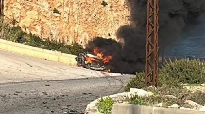 مسيّرة إسرائيلية تستهدف سيارة جنوبي لبنان ومعلومات عن 3 قتلى