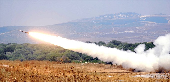حزب الله يرد على غارات إسرائيل بعشرات الصواريخ