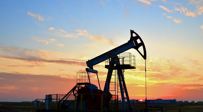 النفط مستقر وسط مخاوف الطلب الأميركي وصراع الشرق الأوسط