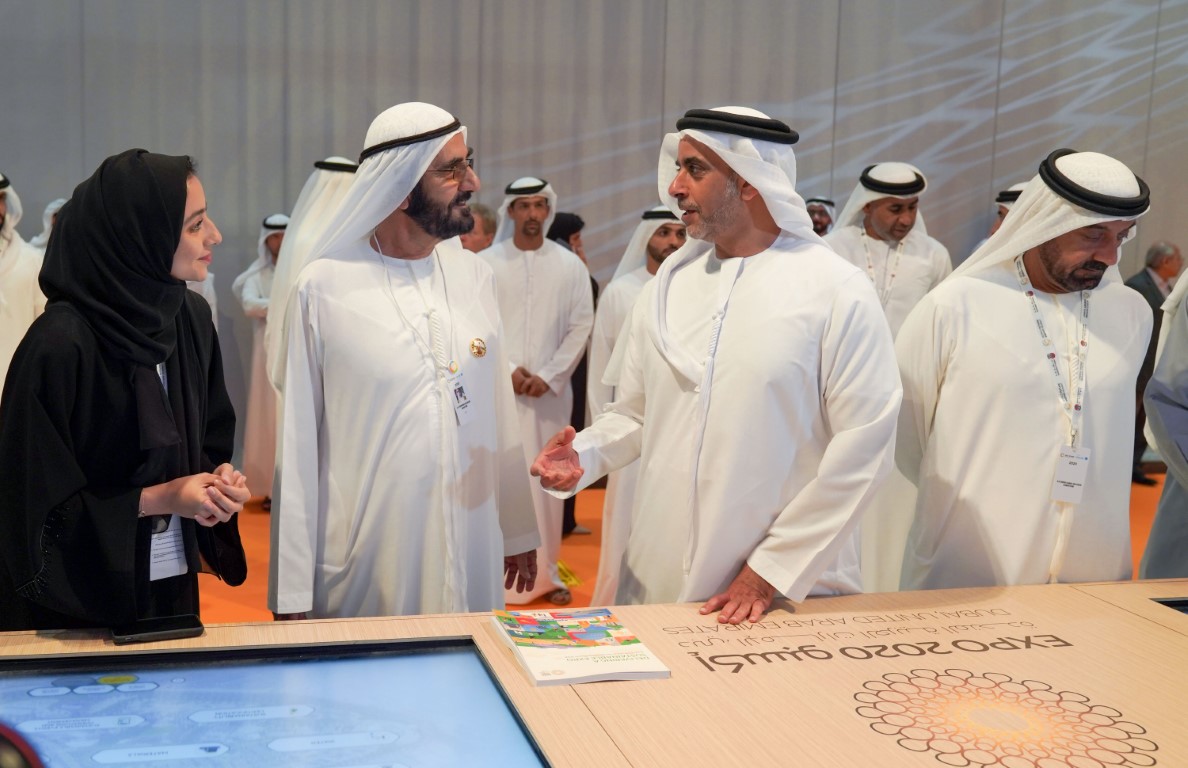 محمد بن راشد يزور معرض القمة العالمية لطاقة المستقبل 