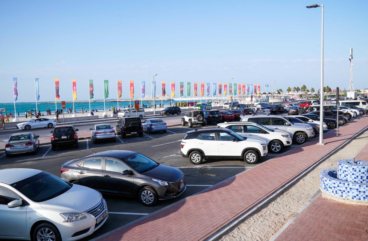 مواقف المركبات العامة في دبي مجانية من 30 أبريل إلى 6 مايو 2022