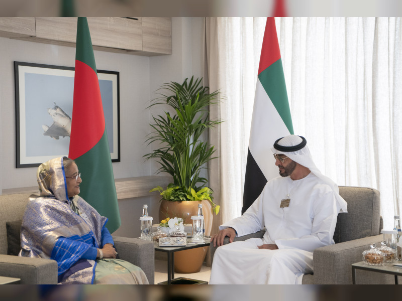 محمد بن زايد يلتقي رئيسة وزراء بنغلاديش على هامش معرض دبي الدولي للطيران