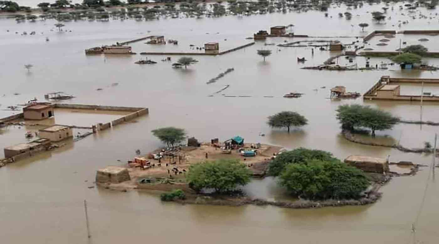 مدينة سودانية تغوص في مياه الفيضانات