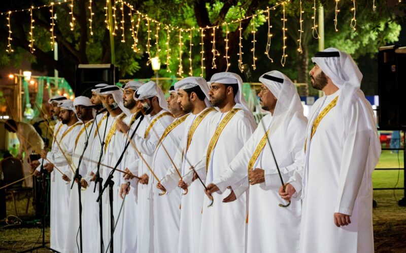 في مزيج بين تراث وثقافة الماضي وإنجازات الحاضر واستشراف المستقبل الشارقة تحتفي بمسيرة الإمارات في عيد الاتحاد الـ 52