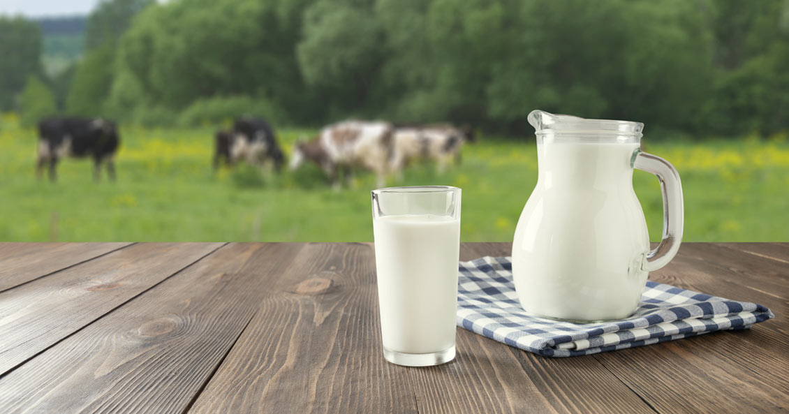 كوب من الحليب قبل النوم مفيد جداً للاسترخاء والتخلص من التوتر