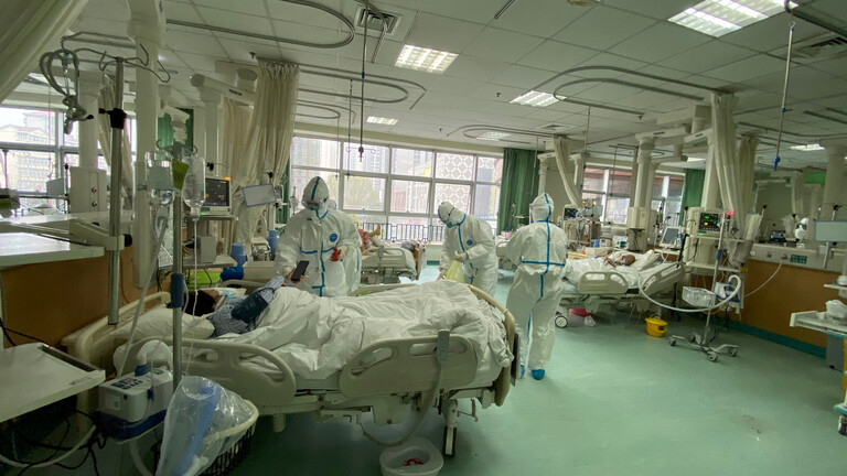 وفاة وإصابة عشرات الأطباء الصينيين بفيروس كورونا