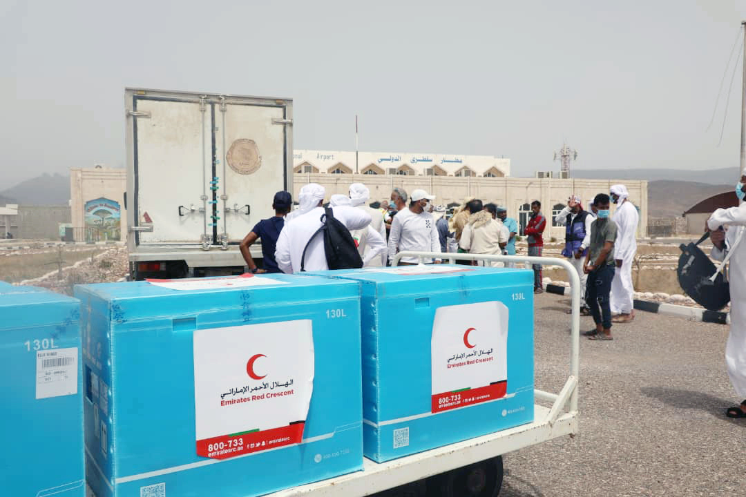 الإمارات ترسل 60 ألف جرعة من لقاح "كوفيد-19" إلى سقطرى