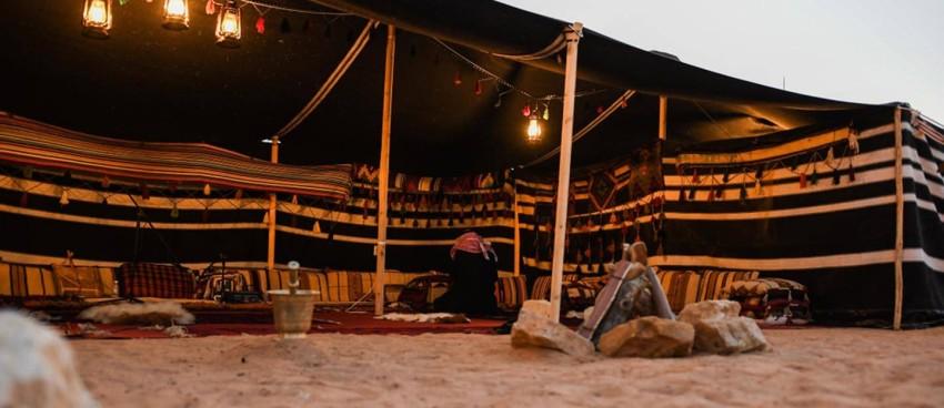 مخيم «واحة البدو».. استرخ وابتهج في ربوع صحراء رأس الخيمة