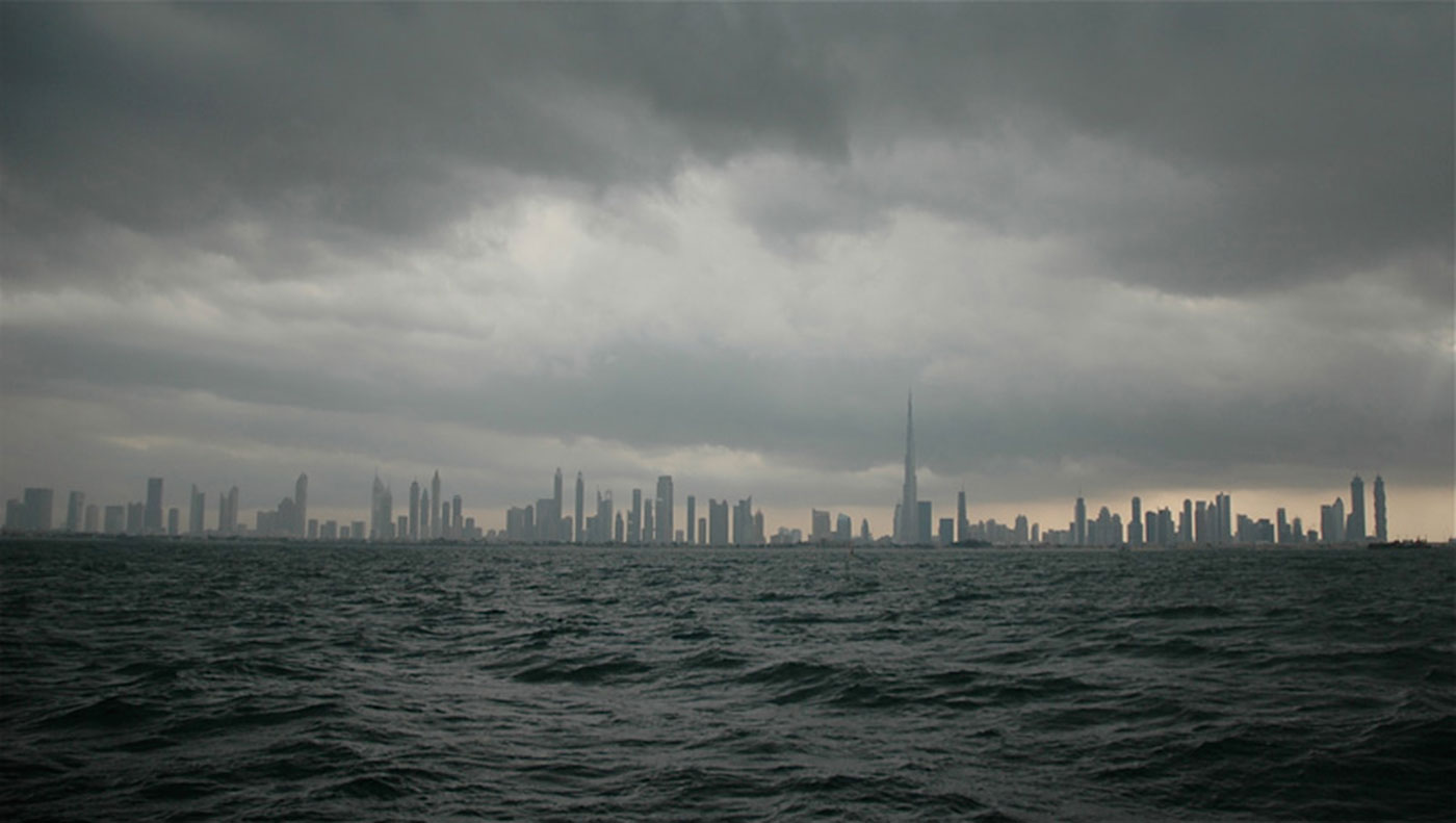 الطقس المتوقع غداً في الإمارات