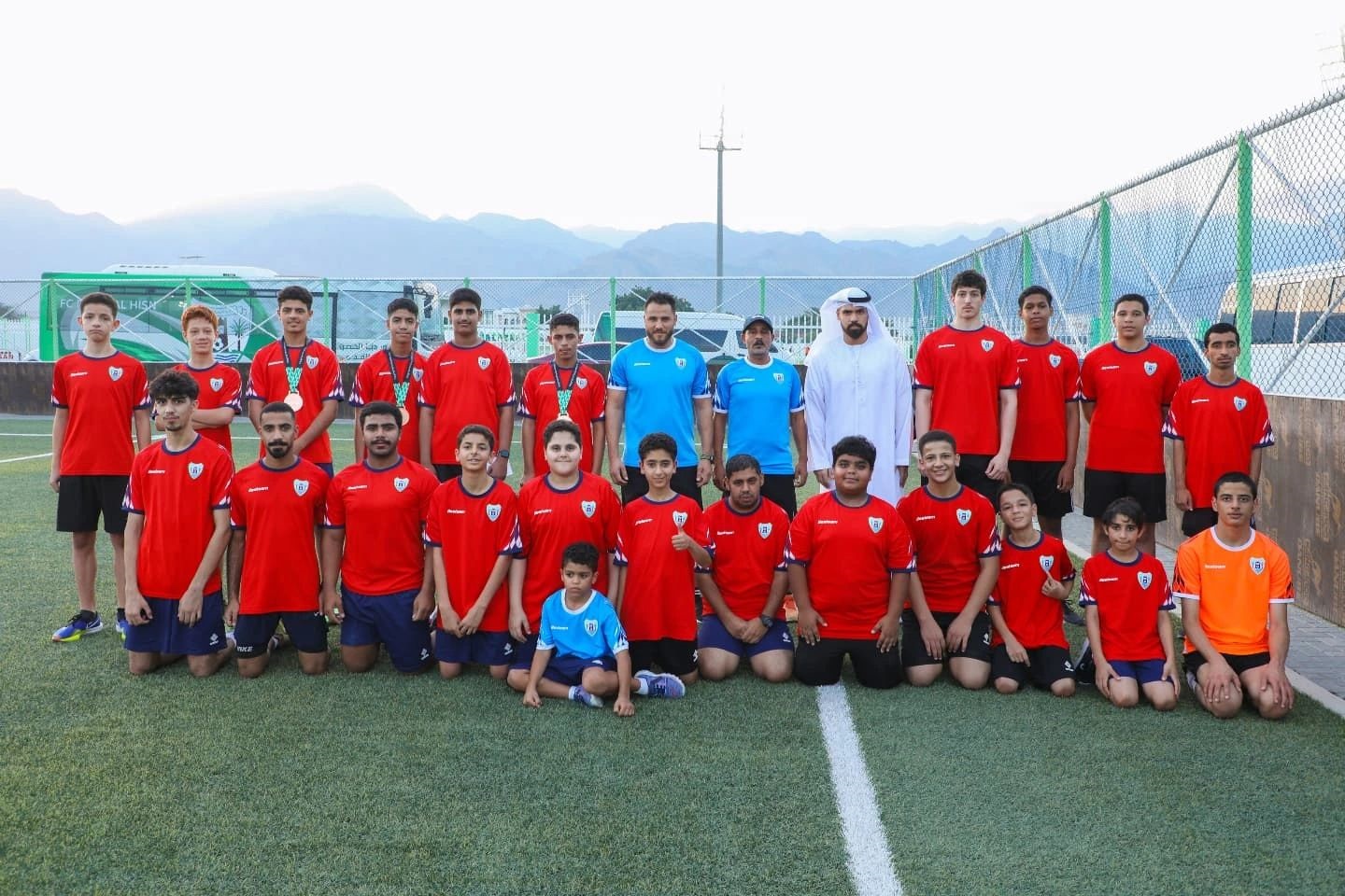 تكريم مميز للاعبي نادي دبا الحصن بعد نجاحهم في بطولة كأس نائب رئيس الدولة لاختراق الضاحية