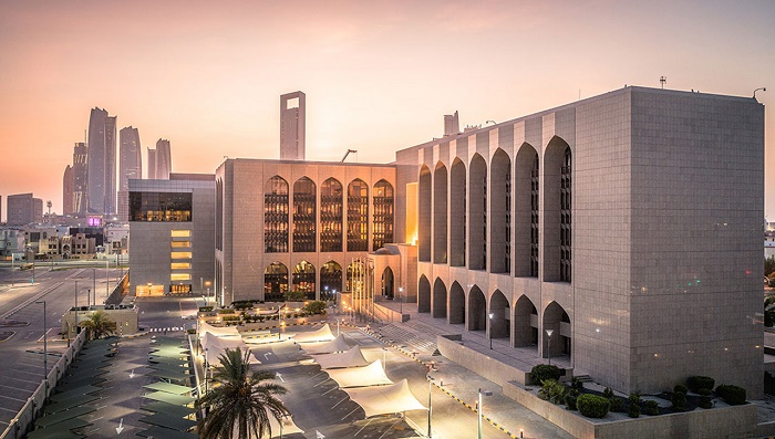 أصول مصارف الإمارات تلامس 5 تريليونات درهم نهاية النصف الأول
