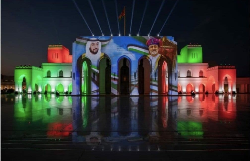  دار الأوبرا السلطانية في سلطنة عمان تشارك الاحتفال  في عيد الاتحاد الخمسين للإمارات