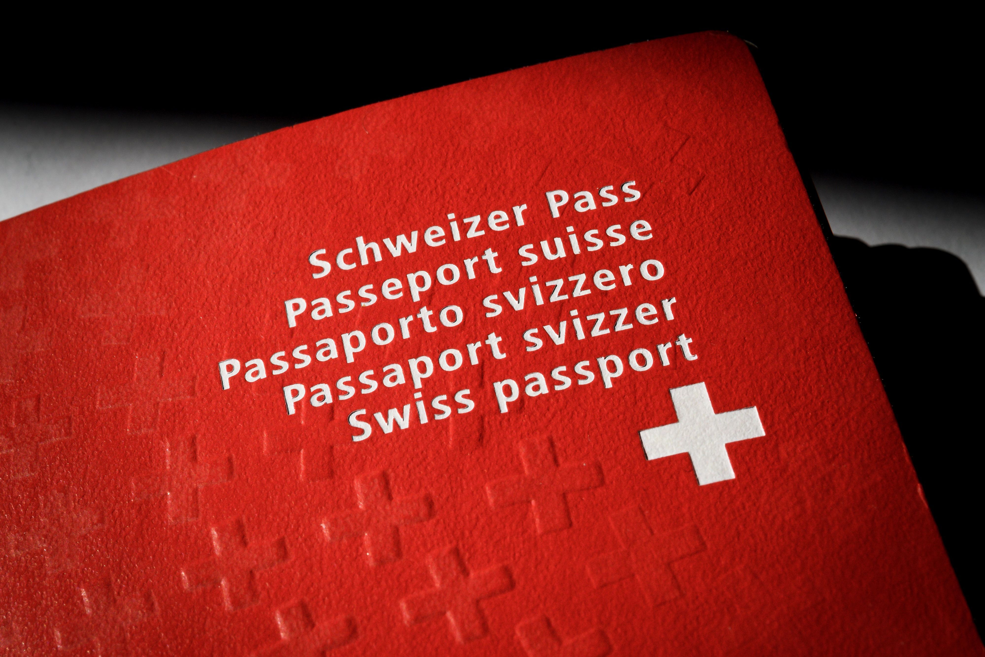 أغلب سكان سويسرا يتحدث لغتين فأكثر